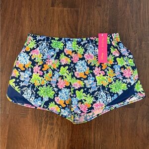 NEW WITH TAGS Disney Lilly Pulitzer Shorts size medium